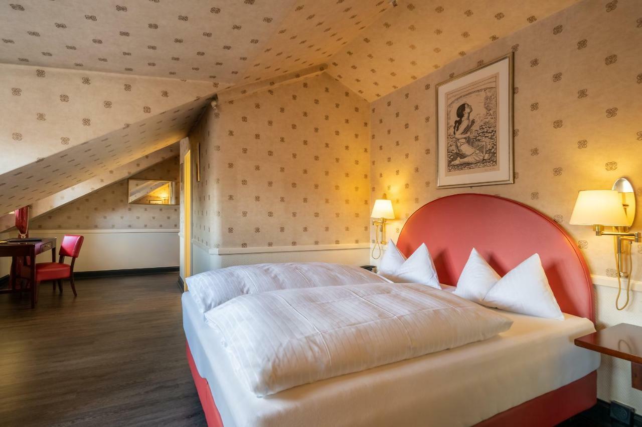 Doppelzimmer mit Badewanne